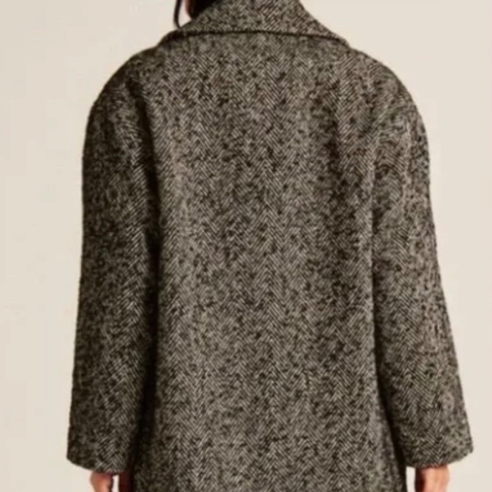 NWT Abercrombie Short Textured Coat in Black Herringbone - Picture 3 of 7